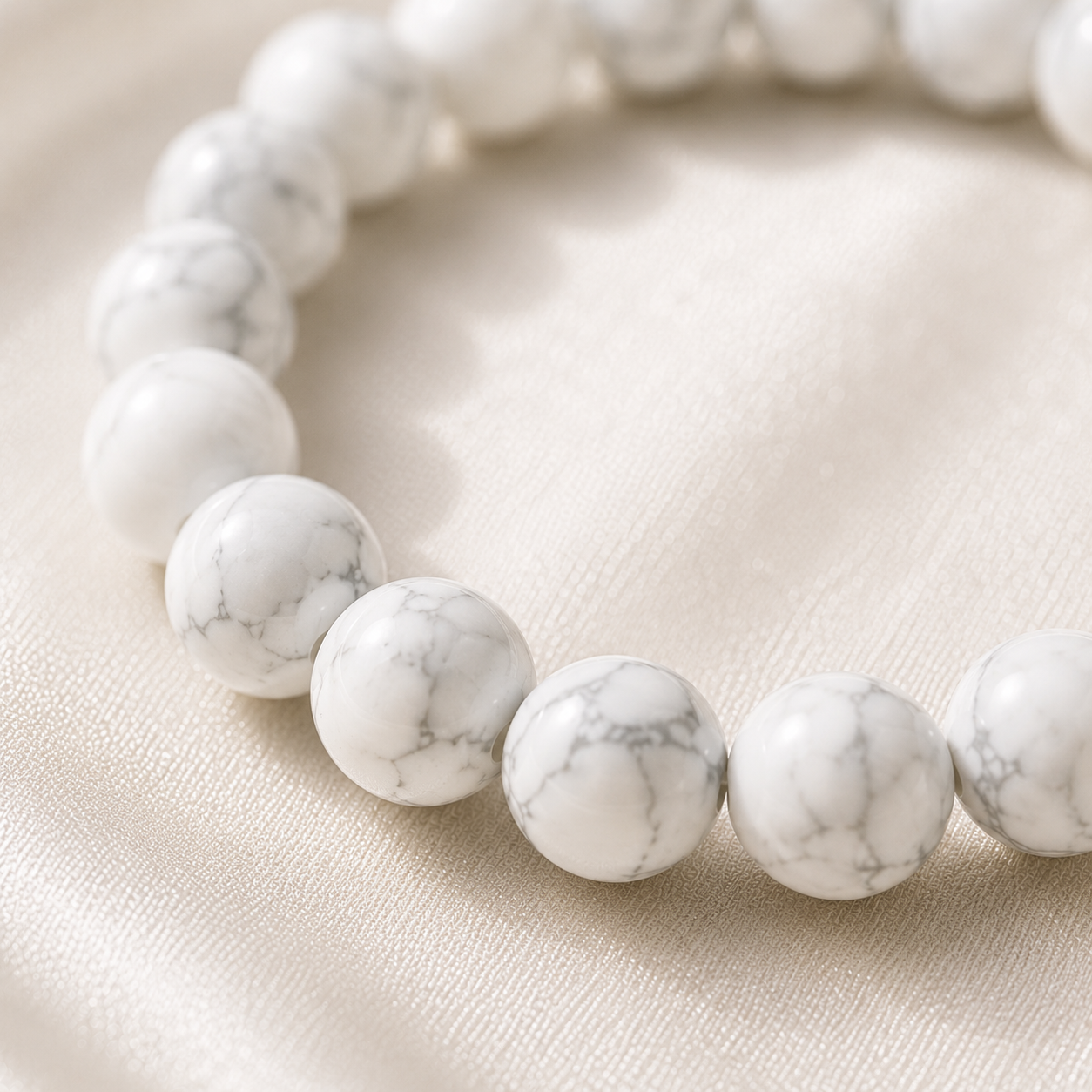Howlite Round Bead Bracelet